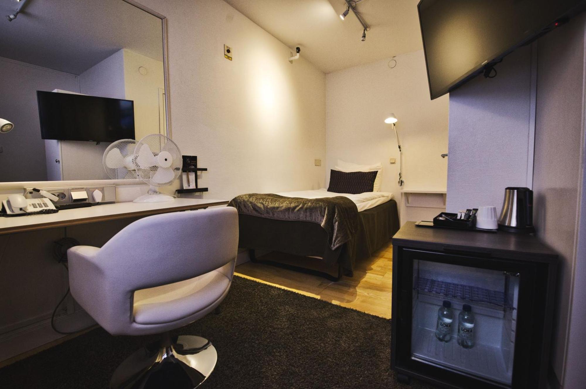 Cabina (Senza Finestre)